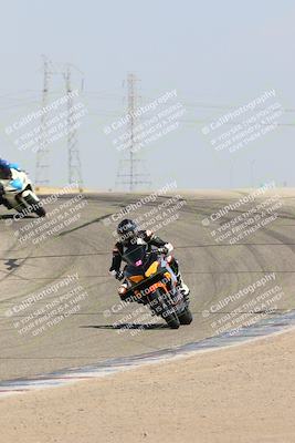 media/Sep-05-2022-Lets Ride (Mon) [[609703a88d]]/A Group/session 4 outside grapevine/